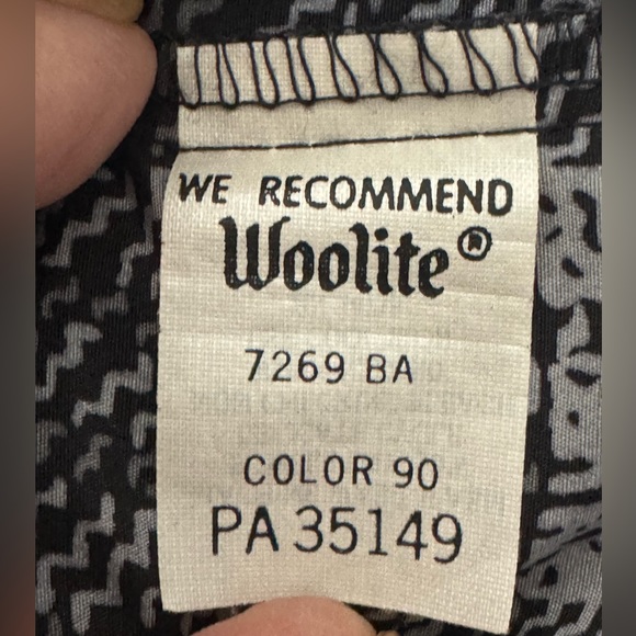 Peters & Ashley Liquid Silk Black Geometric Long Sleeve Vintage Blouse Size 14 - Picture 8 of 10